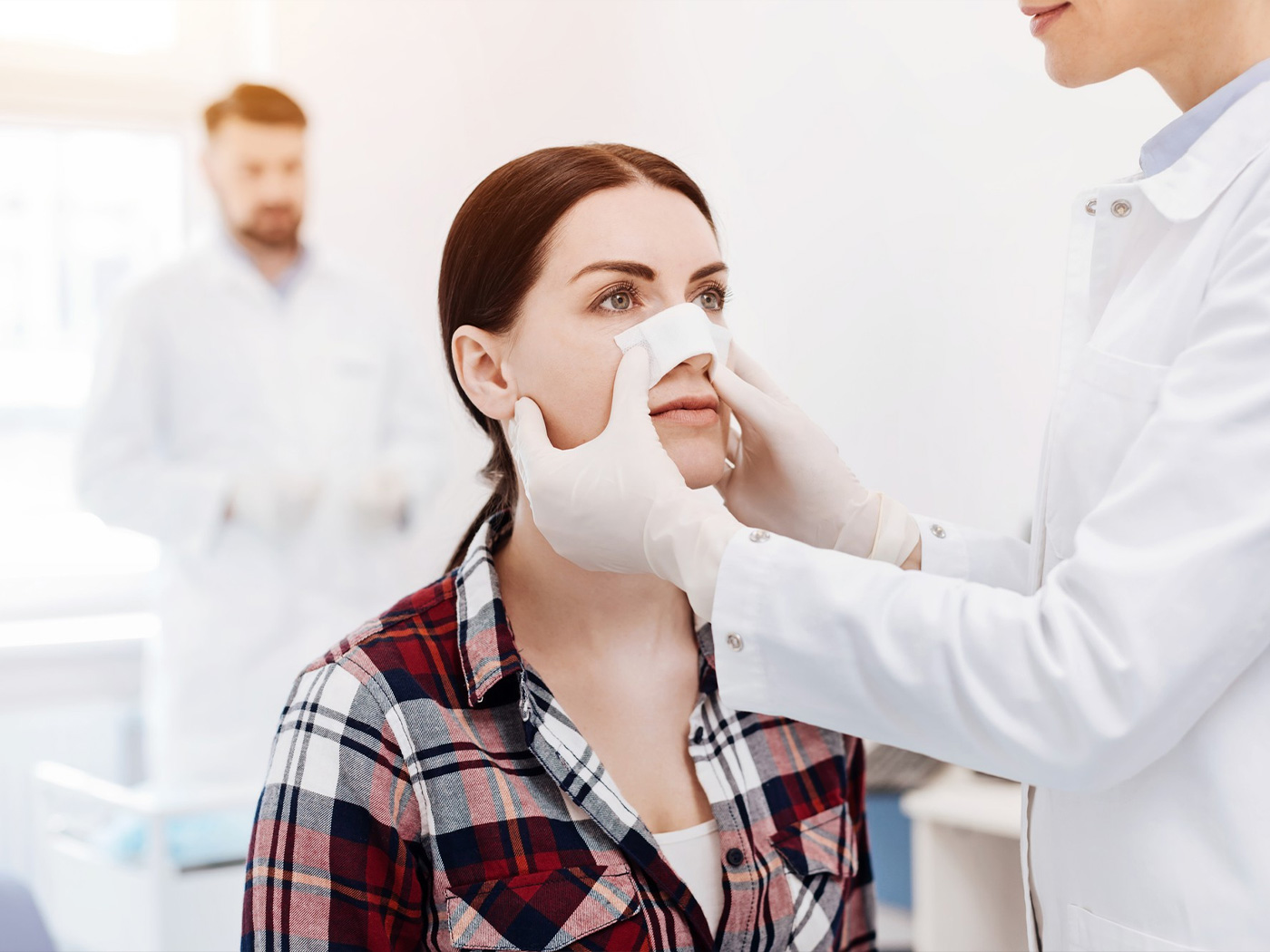 Plastic surgery | What is recovery like after nose surgery and when the swelling goes away?